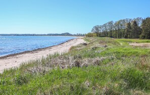 Plage à proximité, pêche sur place