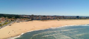 Beach nearby - Figueira Beach Apartment (Buarcos)