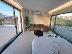 1 bedroom, WiFi, bed sheets, wheelchair access - Figueira Beach Apartment (Buarcos)