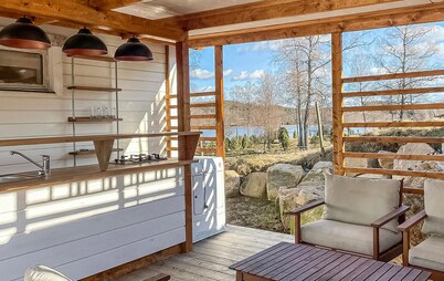 Cozy home in Sexdrega with sauna