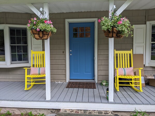 Exterior detail - Swimming Hole, 10 min to Skiing, Game Barn Soon! (Hortonville)