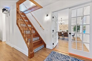 Interior - Swimming Hole, Hot Tub, 2 Creeks, Fishing, Hiking, New Reno in the Catskills (Hortonville)