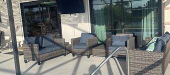 Canal  Home near Golf Course . 20x32  Heated Pool.15 MIN To BEACHES