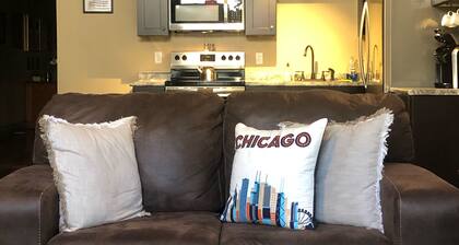 Lincoln’s Loft - Hawthorne Suite Downtown Lincoln, IL