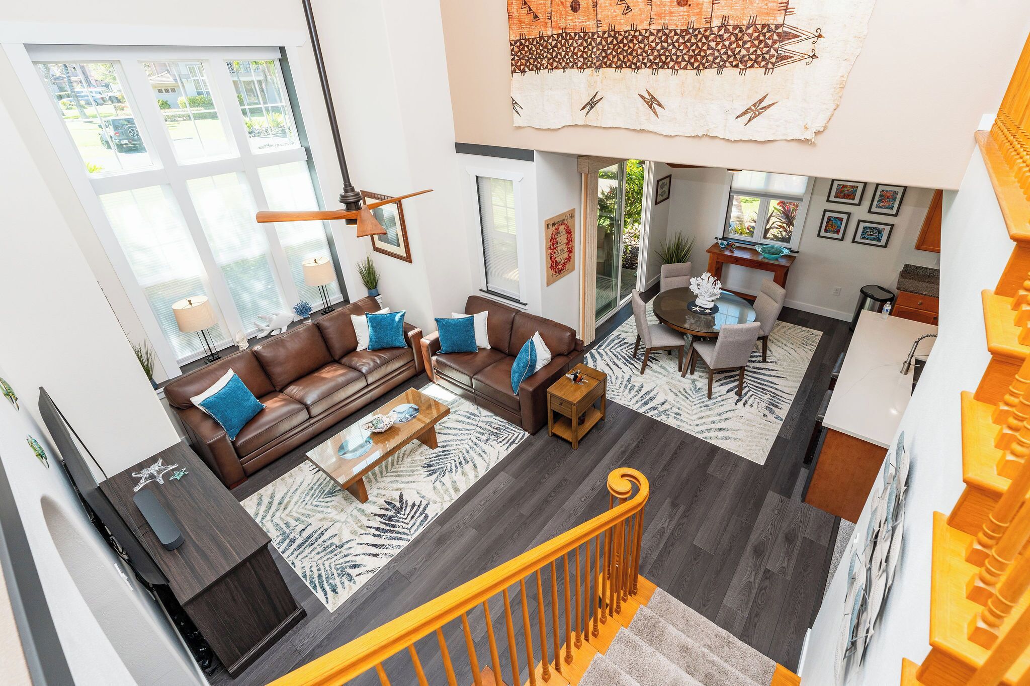 Smart TV, DVD player, books, stereo