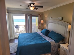 1 slaapkamer, een strijkplank/strijkijzer, wifi, beddengoed