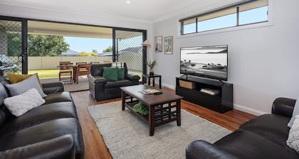 Campanile House by Your Innkeeper Mudgee