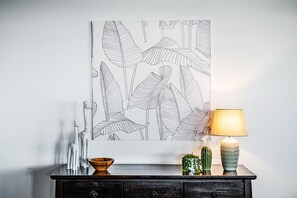 Interior - Campanile House by Your Innkeeper Mudgee (Mudgee)