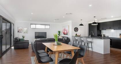 Campanile House by Your Innkeeper Mudgee