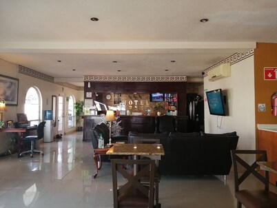 Hotel Express Inn