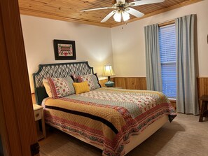 4 bedrooms, free WiFi, bed sheets