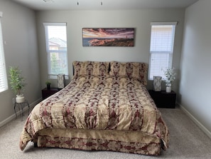 3 bedrooms, desk, WiFi, bed sheets - At last a new beautiful house is yours to enjoy (Clovis)