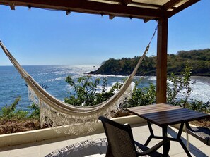Terrace/patio - Paradise Surf Hotel (El Cuco)