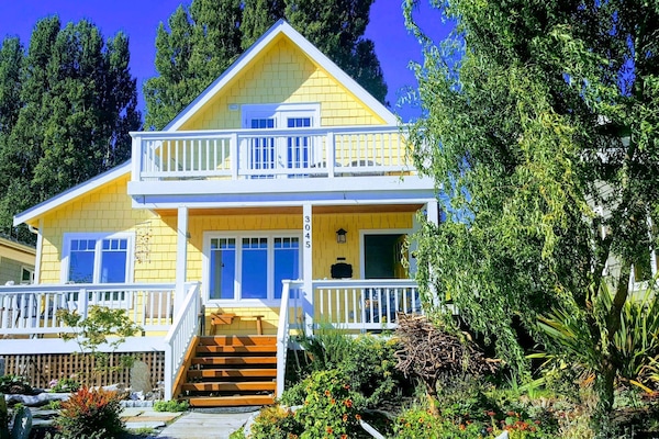 Upstairs Apartment, Private and self-contained.