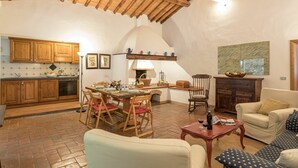 Unclassified image, 5 of 49, button - Country Resort in Gambassi Terme with 3 bedrooms sleeps 6 (Gambassi Terme)