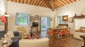 Unclassified image, 2 of 49, button - Country Resort in Gambassi Terme with 3 bedrooms sleeps 6 (Gambassi Terme)
