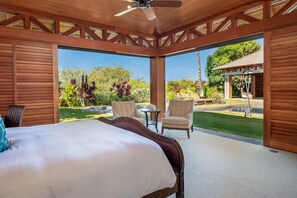 3 bedrooms, iron/ironing board, WiFi, bed sheets - Balinese-style home in Pauoa Beach Hawaii (Waimea)