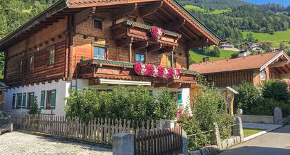 Appartement confortable prĂšs du centre de Bramberg