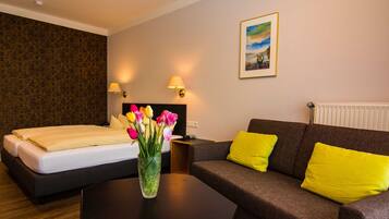 1 Schlafzimmer, Schreibtisch, WLAN, Bettwäsche