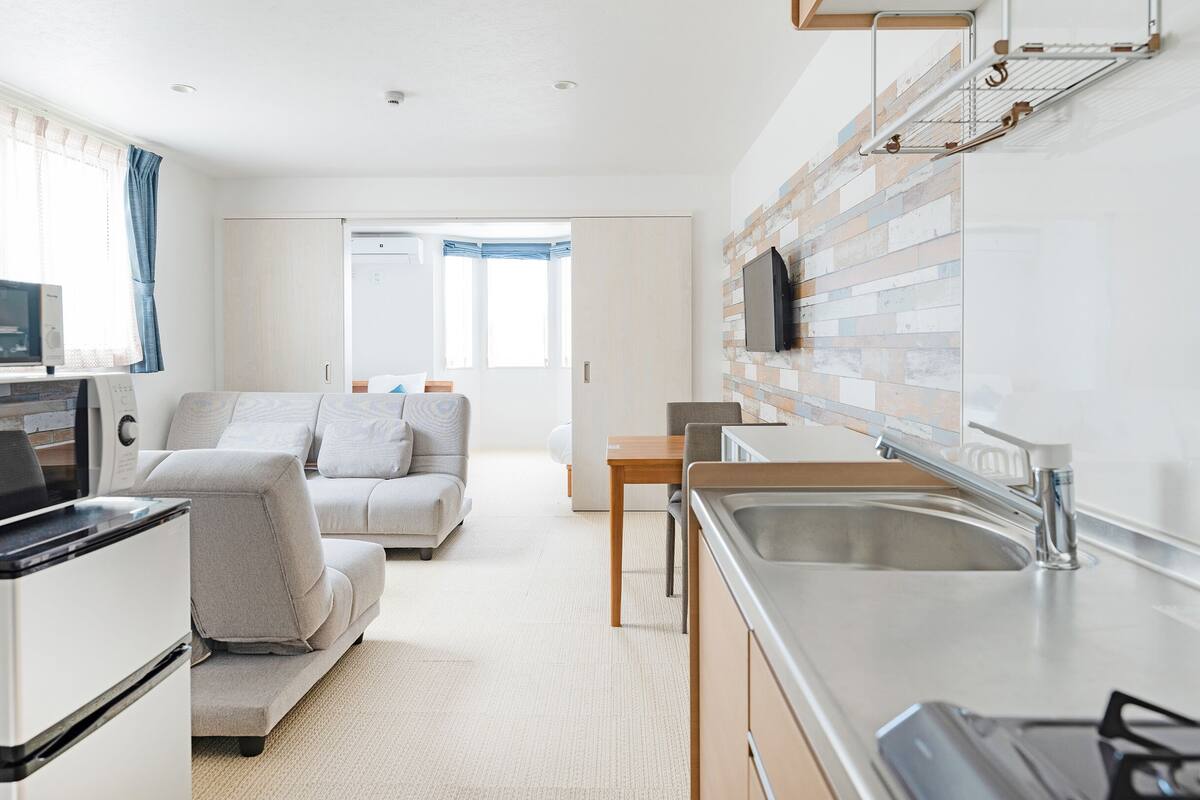 superior twin room, non smoking | 1 bedroom, in-room safe, desk, blackout curtains