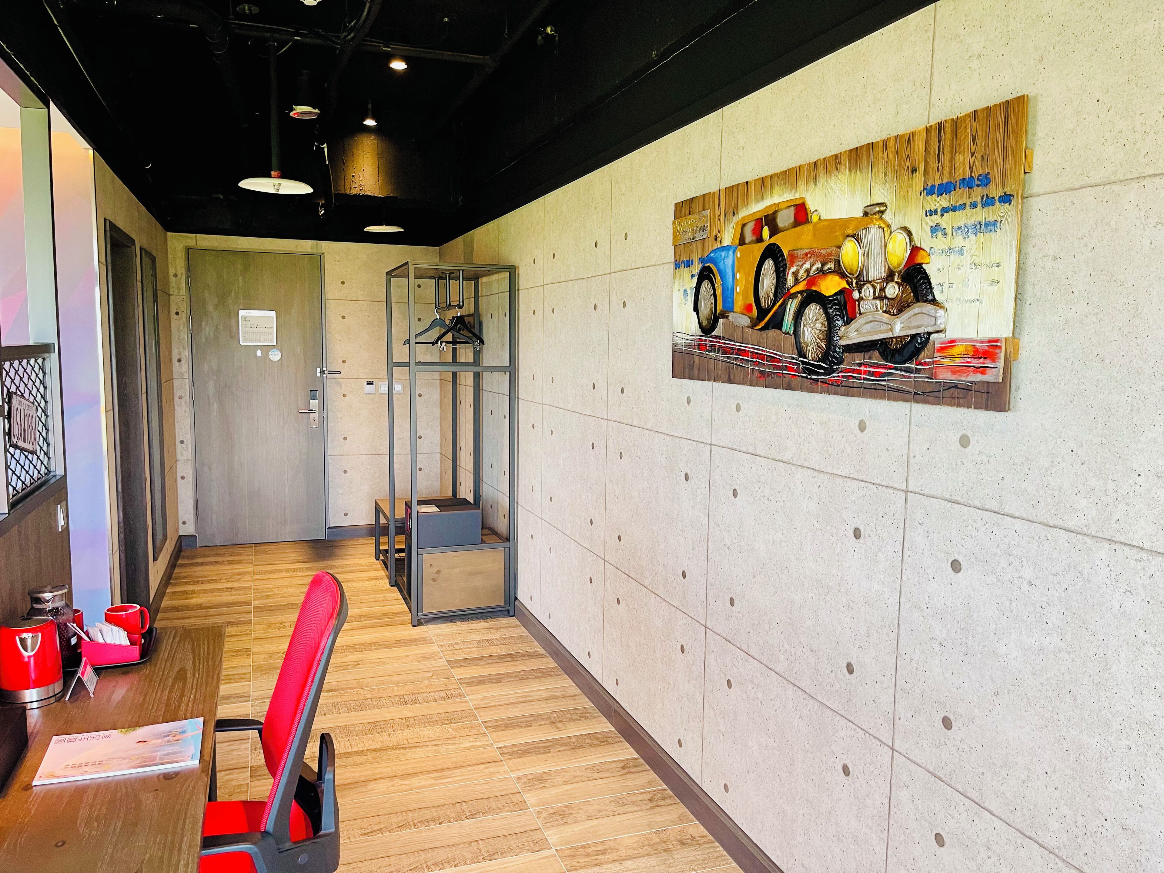 comfort suite | 1 bedroom, down duvets, desk, blackout curtains