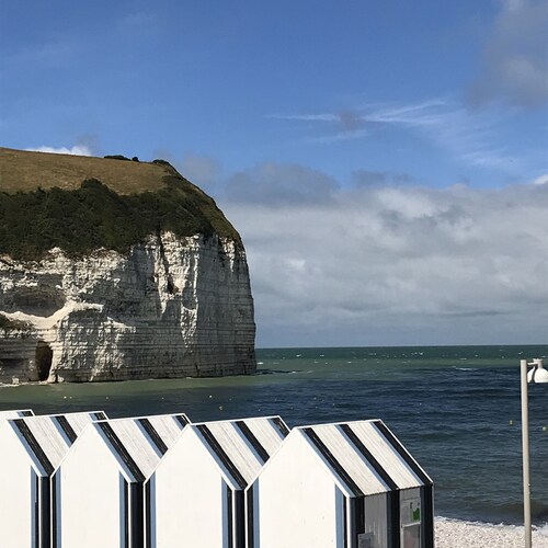 Family cottage with garden 200 metres from the beach