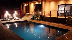 Piscine extérieure, piscine chauffée