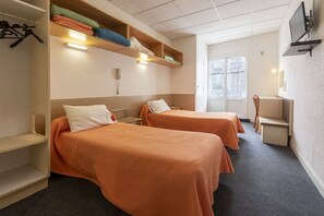 Free WiFi, bed sheets, wheelchair access