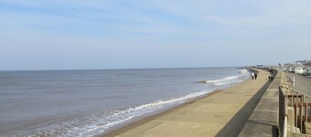 Bungalow close to sea front