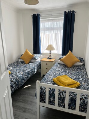 2 bedrooms, iron/ironing board, WiFi, bed sheets