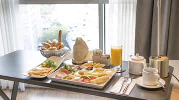 Kontinental frokost hver dag (EUR 20 per person)