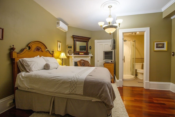 super comfortable Kingsdown Queen and ensuite bathroom