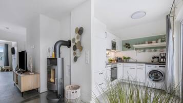 Réfrigérateur, micro-ondes, four, lave-vaisselle