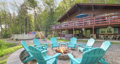 Secluded 4 BR-Heated Pool/Hot Tub/Game Room/Fishing Pond/Huge Deck/Fire Pit!