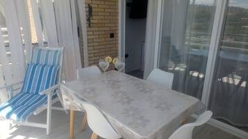 Buiten dineren