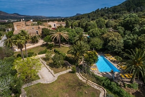 Outdoor pool - Historical Finca S'Heretat (Capdepera)