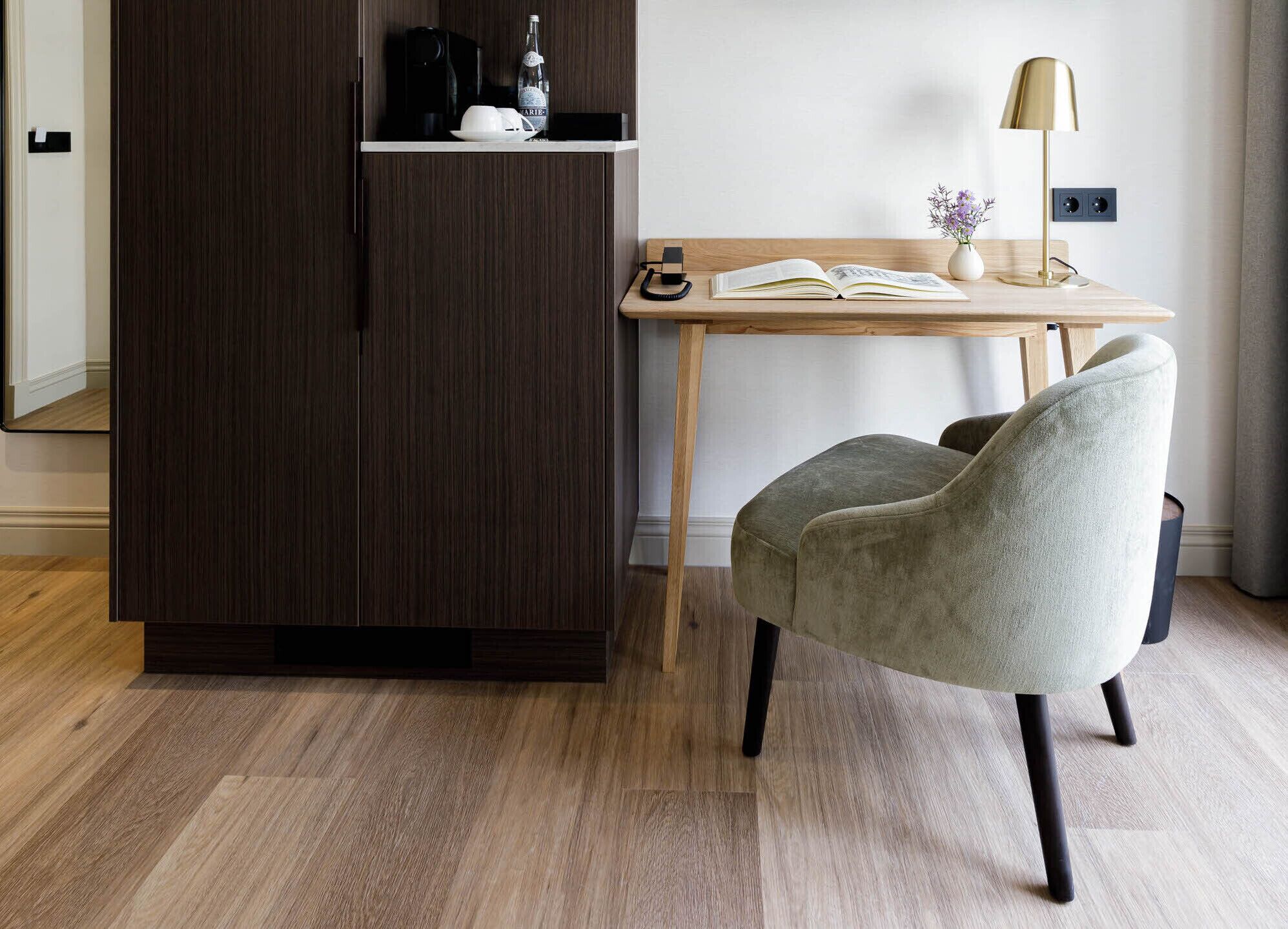 comfort double room | 1 bedroom, minibar, in-room safe, individually decorated