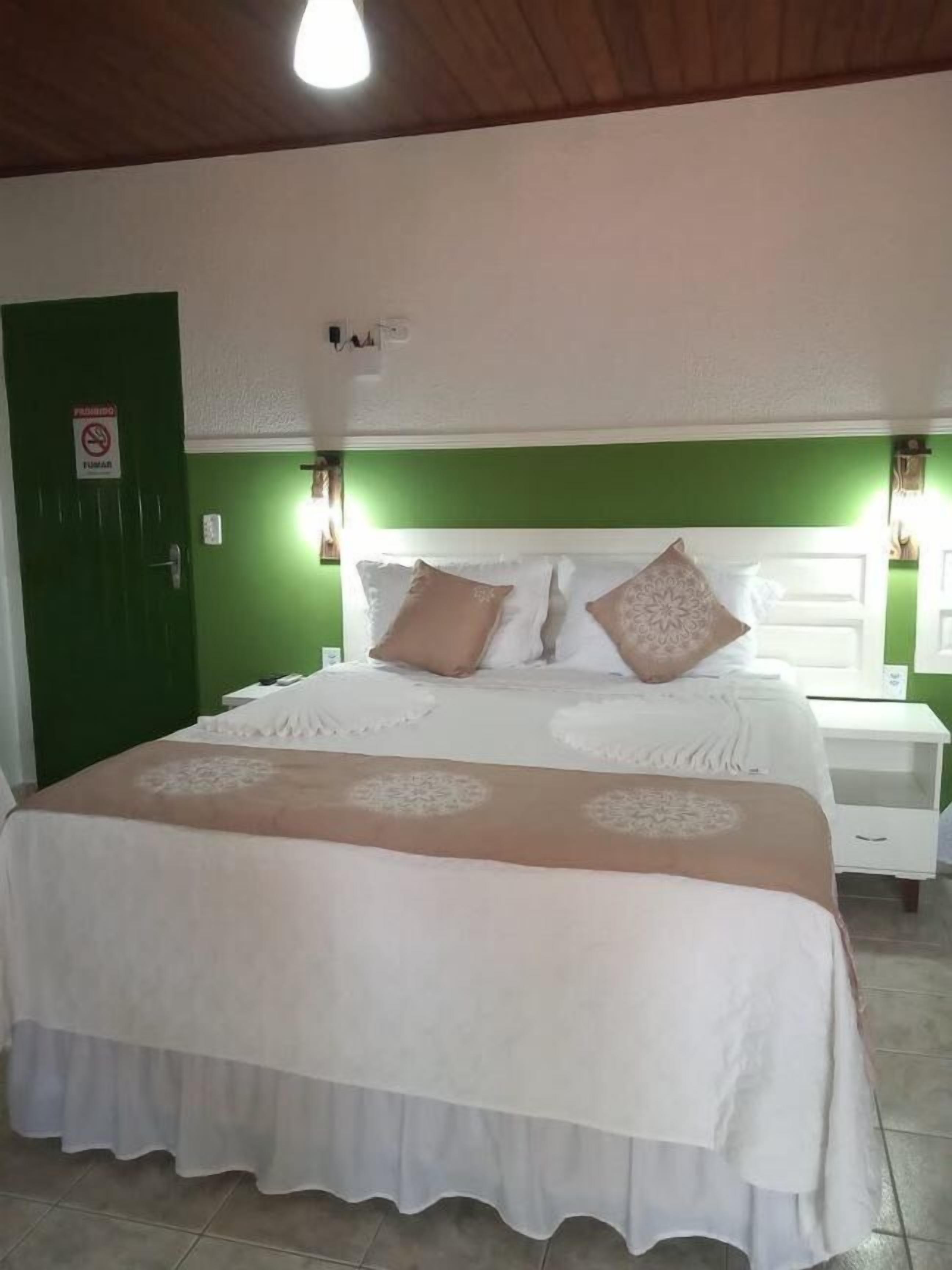 Pillowtop beds, minibar, in-room safe, blackout drapes