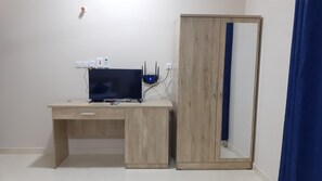 Iron/ironing board, free WiFi, bed sheets - Dar Al-Jwharah (Duqm)