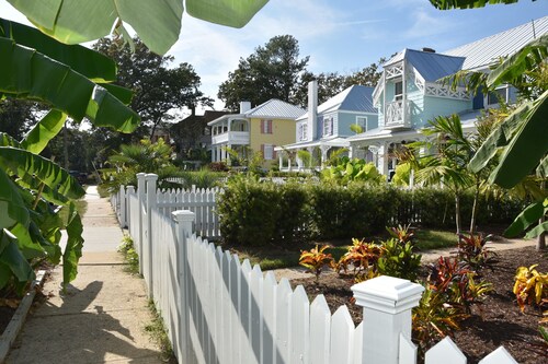 Newly Remodeled Historic Key West Inspired Home; Steps to the Beach