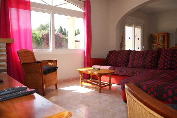 TV - 3315 Villa Carolina Fustera (Benissa)