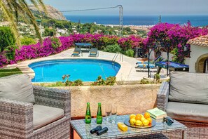 Imagen sin descripción, 2 de 32, botón