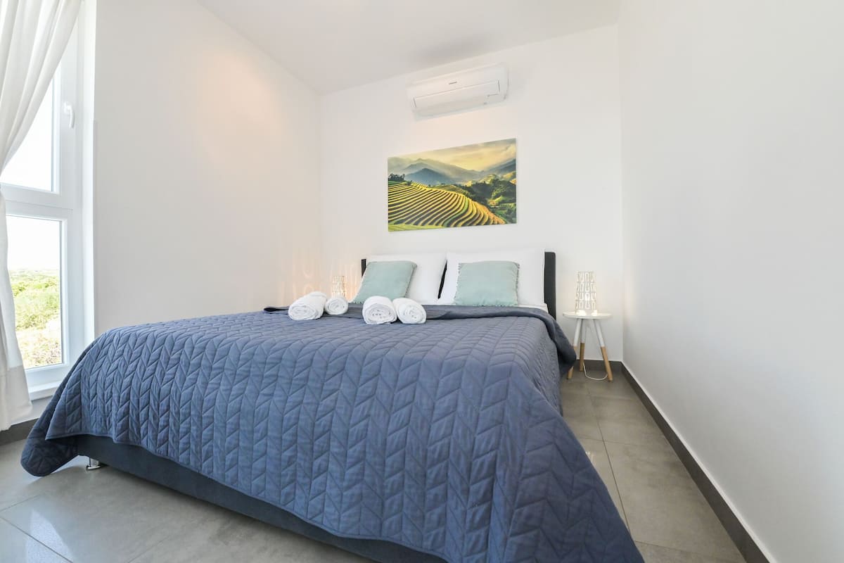 4 habitaciones y caja de seguridad en la habitación