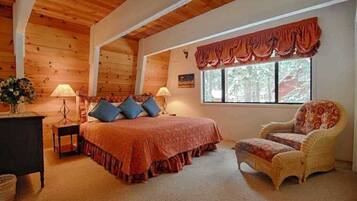 4 soverom, skrivebord, strykejern/-brett og wi-fi (inkludert)