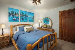 5 bedrooms, desk, iron/ironing board, free WiFi