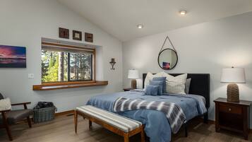 5 bedrooms, desk, iron/ironing board, free WiFi