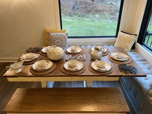 Dining - Idyllic Mountain and Lake Getaway (Gilford)