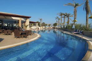 Outdoor pool - Atlantica Caldera Beach Hotel (Platanias)