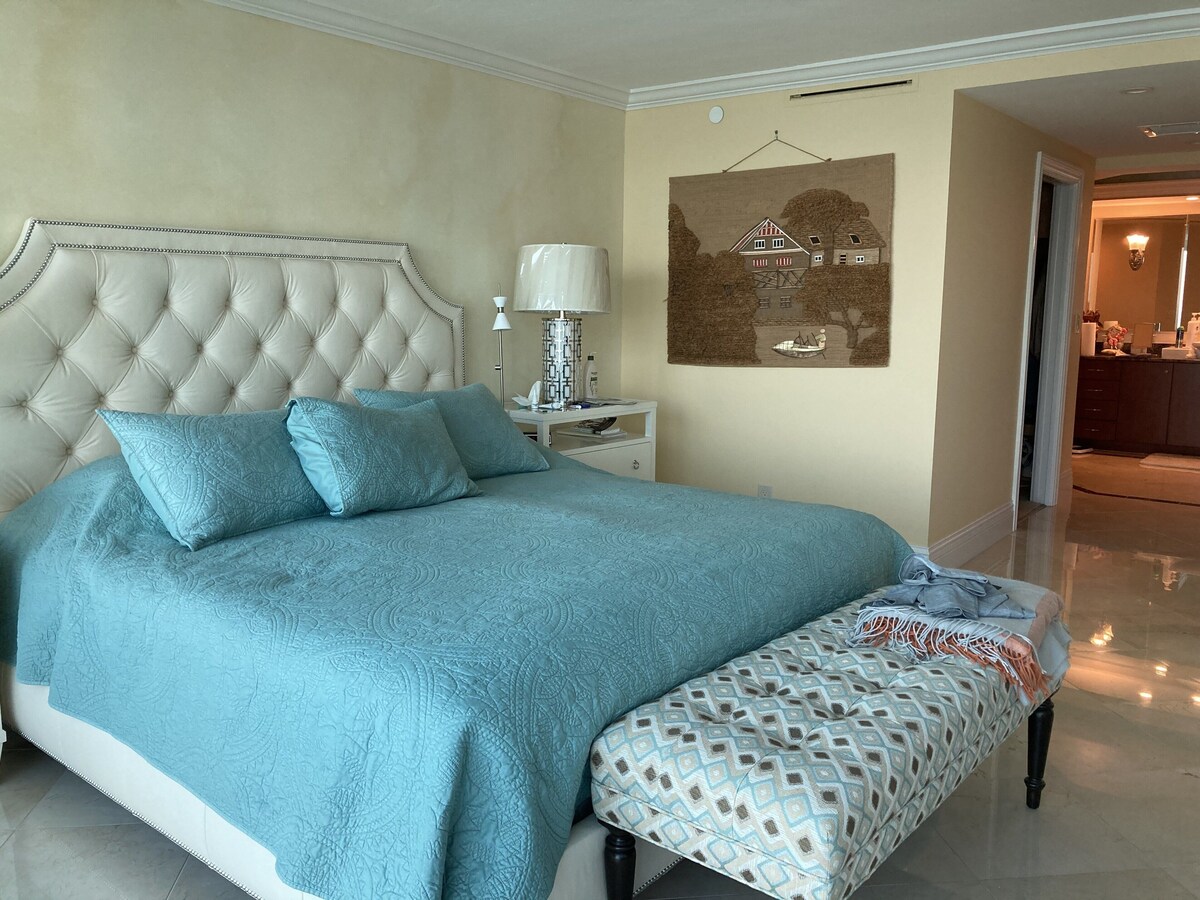 Photo 2 of Oceanfront totally renovated two bedrooms and two bathrooms condo
