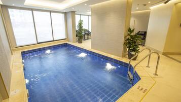Piscine couverte